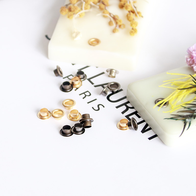 Kit per occhiello in cera per  - Candle Supplies Kit recensione e prezzo